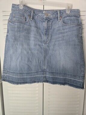Loft Frayed Hem Denim Skirt Size 8